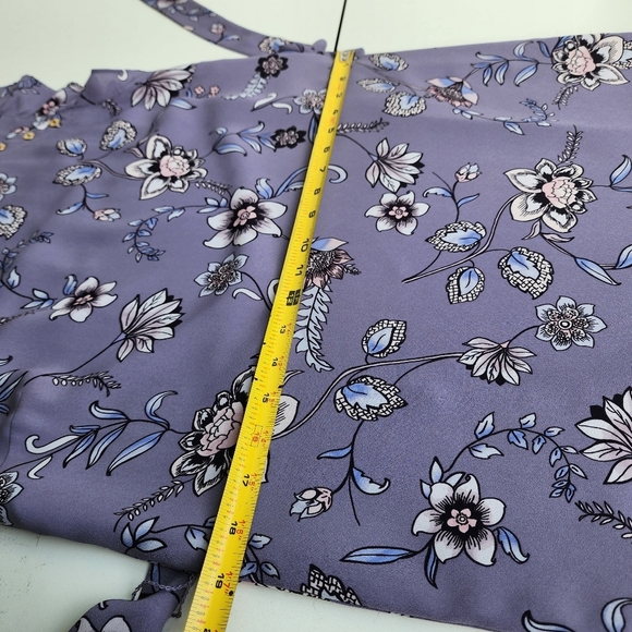 Ann Taylor LOFT Purple White Floral Shift Dress Flutter Sleeves Womens Belt SP - Picture 10 of 15